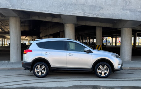 Toyota RAV4, 2015 год, 2 290 000 рублей, 9 фотография