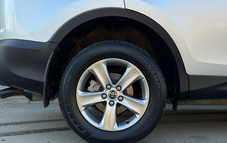 Toyota RAV4, 2015 год, 2 290 000 рублей, 28 фотография