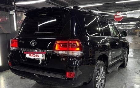 Toyota Land Cruiser 200, 2019 год, 7 500 000 рублей, 2 фотография