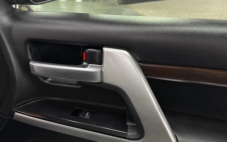 Toyota Land Cruiser 200, 2019 год, 7 500 000 рублей, 21 фотография