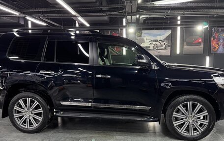 Toyota Land Cruiser 200, 2019 год, 7 500 000 рублей, 30 фотография