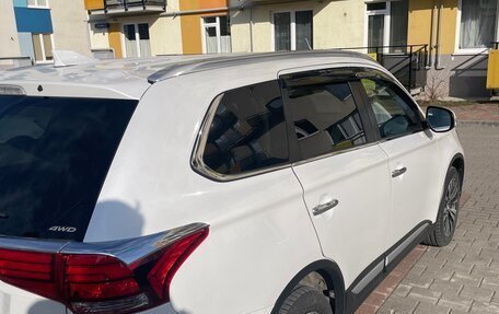 Mitsubishi Outlander III рестайлинг 3, 2019 год, 2 180 000 рублей, 7 фотография