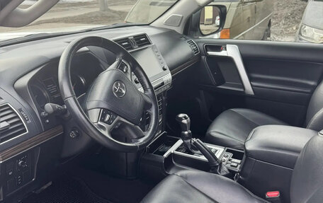 Toyota Land Cruiser Prado 150 рестайлинг 2, 2020 год, 5 400 000 рублей, 11 фотография