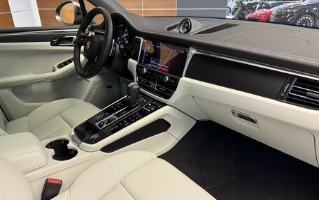 Porsche Macan I рестайлинг, 2025 год, 12 200 000 рублей, 16 фотография