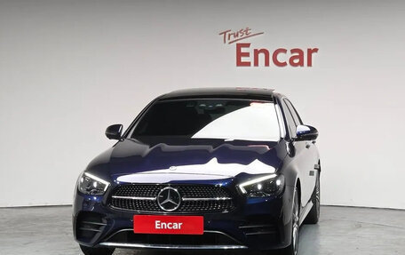 Mercedes-Benz E-Класс, 2023 год, 5 200 000 рублей, 2 фотография