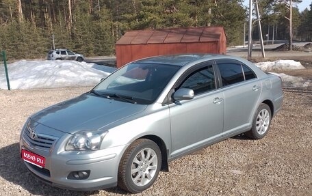 Toyota Avensis III рестайлинг, 2008 год, 940 000 рублей, 1 фотография