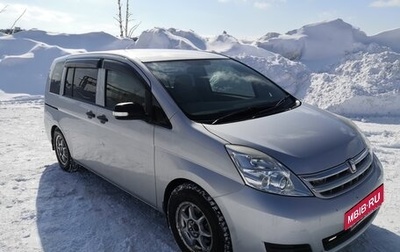 Toyota ISis I, 2011 год, 1 100 000 рублей, 1 фотография