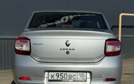 Renault Logan II, 2017 год, 800 000 рублей, 5 фотография