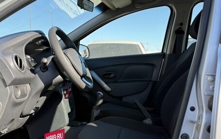 Renault Logan II, 2017 год, 800 000 рублей, 15 фотография