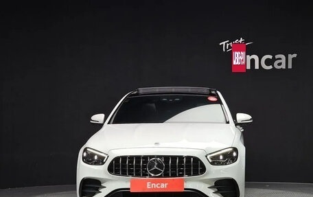 Mercedes-Benz E-Класс, 2022 год, 5 260 000 рублей, 2 фотография