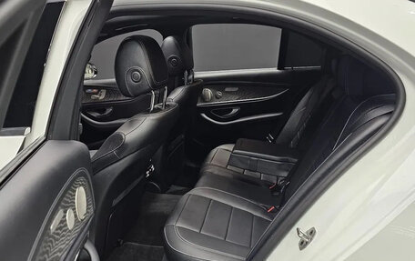 Mercedes-Benz E-Класс, 2022 год, 5 260 000 рублей, 7 фотография
