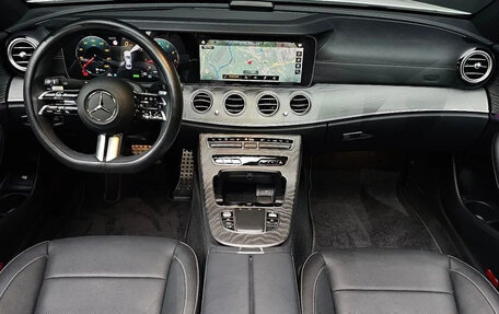 Mercedes-Benz E-Класс, 2022 год, 5 260 000 рублей, 5 фотография