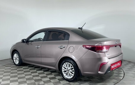 KIA Rio IV, 2018 год, 1 581 000 рублей, 4 фотография