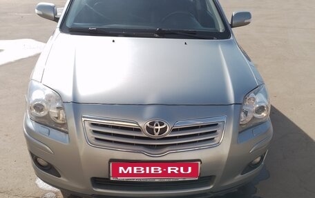 Toyota Avensis III рестайлинг, 2008 год, 940 000 рублей, 2 фотография