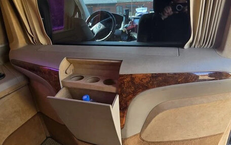 Volkswagen Caravelle T5, 2006 год, 1 950 000 рублей, 3 фотография