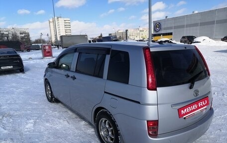Toyota ISis I, 2011 год, 1 100 000 рублей, 3 фотография
