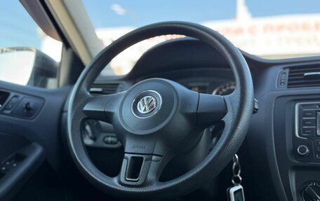 Volkswagen Jetta VI, 2014 год, 890 000 рублей, 13 фотография