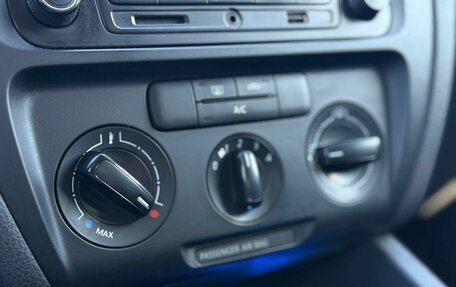 Volkswagen Jetta VI, 2014 год, 890 000 рублей, 23 фотография