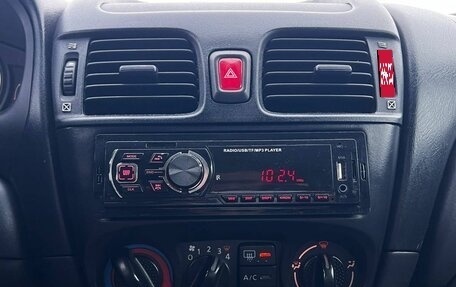 Nissan Almera, 2005 год, 300 000 рублей, 18 фотография