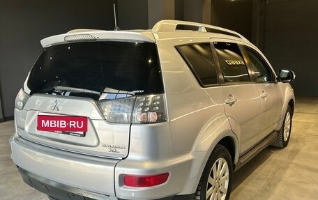 Mitsubishi Outlander III рестайлинг 3, 2010 год, 1 200 000 рублей, 8 фотография