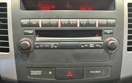 Mitsubishi Outlander III рестайлинг 3, 2010 год, 1 200 000 рублей, 14 фотография