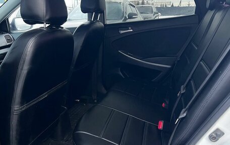 Hyundai Solaris II рестайлинг, 2016 год, 890 000 рублей, 18 фотография