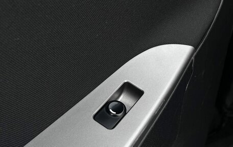 Hyundai Solaris II рестайлинг, 2016 год, 890 000 рублей, 23 фотография