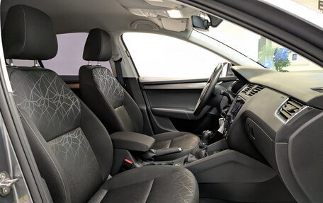 Skoda Octavia, 2019 год, 2 390 000 рублей, 23 фотография