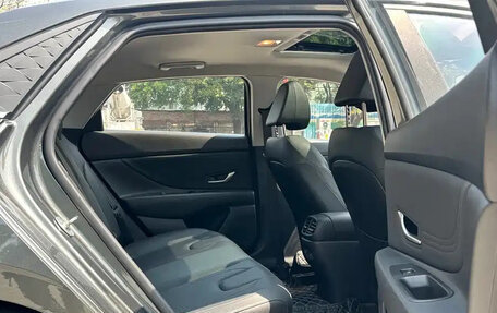 Hyundai Elantra, 2023 год, 1 575 000 рублей, 8 фотография