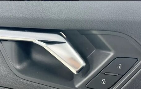 Audi Q3, 2023 год, 2 990 000 рублей, 13 фотография