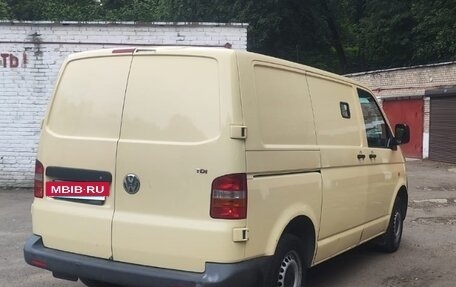 Volkswagen Transporter T5 рестайлинг, 2007 год, 950 000 рублей, 2 фотография