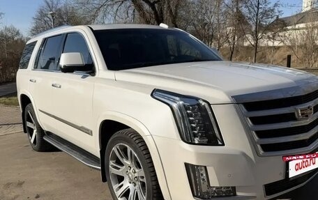 Cadillac Escalade IV, 2016 год, 4 510 000 рублей, 2 фотография