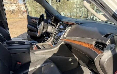 Cadillac Escalade IV, 2016 год, 4 510 000 рублей, 14 фотография