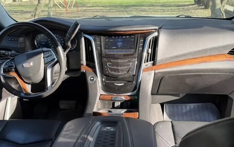 Cadillac Escalade IV, 2016 год, 4 510 000 рублей, 18 фотография