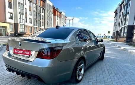 BMW 5 серия, 2004 год, 980 000 рублей, 2 фотография