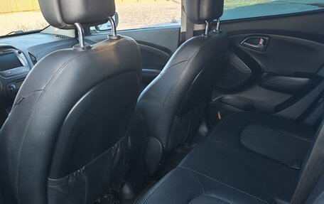 Hyundai ix35 I рестайлинг, 2014 год, 1 180 000 рублей, 2 фотография