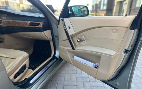 BMW 5 серия, 2004 год, 980 000 рублей, 14 фотография