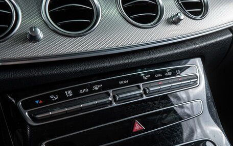 Mercedes-Benz E-Класс, 2016 год, 2 580 000 рублей, 18 фотография