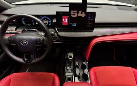 Toyota Camry, 2024 год, 4 200 000 рублей, 10 фотография