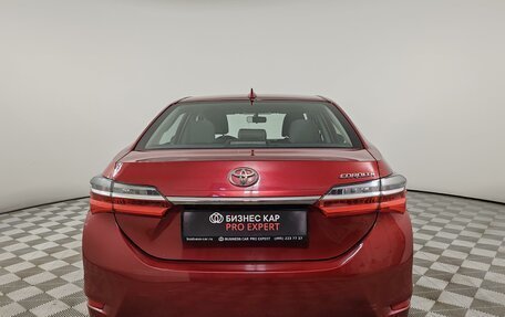 Toyota Corolla, 2018 год, 1 799 000 рублей, 6 фотография