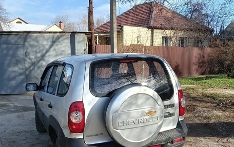 Chevrolet Niva I рестайлинг, 2009 год, 460 000 рублей, 4 фотография