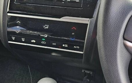 Honda Fit III, 2018 год, 1 170 000 рублей, 8 фотография