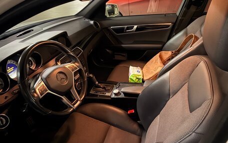 Mercedes-Benz C-Класс, 2011 год, 1 150 000 рублей, 2 фотография