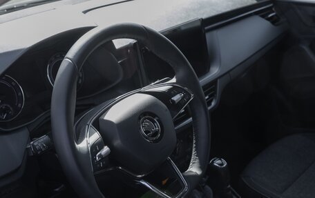 Skoda Rapid II, 2021 год, 1 620 000 рублей, 12 фотография