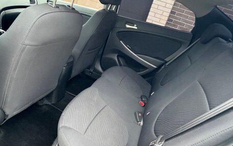 Hyundai Solaris II рестайлинг, 2014 год, 980 000 рублей, 8 фотография