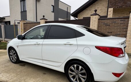 Hyundai Solaris II рестайлинг, 2014 год, 980 000 рублей, 5 фотография