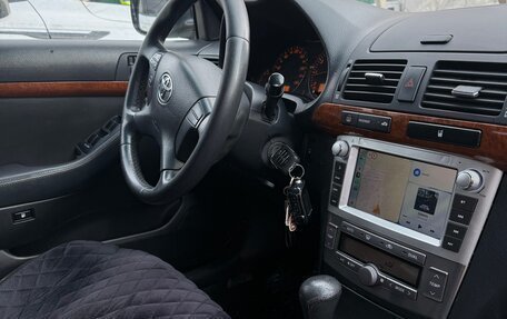 Toyota Avensis III рестайлинг, 2007 год, 900 000 рублей, 10 фотография