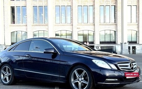 Mercedes-Benz E-Класс, 2011 год, 1 550 000 рублей, 2 фотография