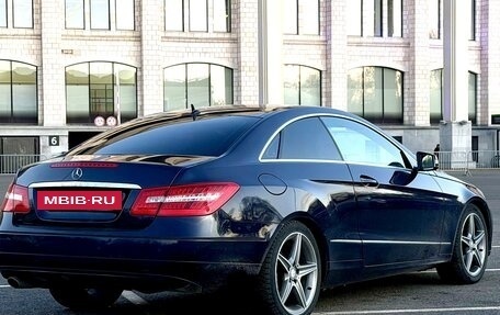 Mercedes-Benz E-Класс, 2011 год, 1 550 000 рублей, 3 фотография