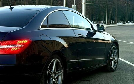 Mercedes-Benz E-Класс, 2011 год, 1 550 000 рублей, 15 фотография